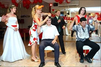Сценарій для весілля з тамадою або без (сценарій) Сценарій для весілля з тамадою або без