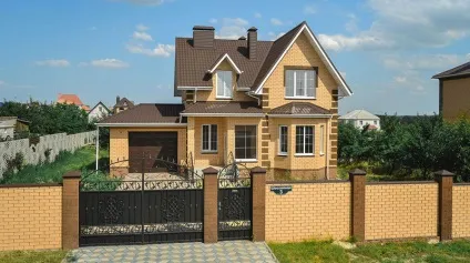 Будівництво будинків і котеджів в Броварах під ключ