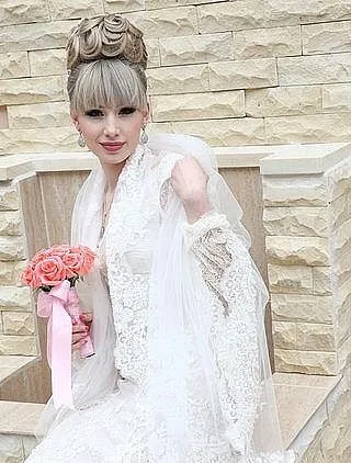 Весільні зачіски кавказьких дівчат (кавказьких) Весільні зачіски кавказьких дівчат