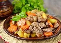 Свинина в горщиках з картоплею в духовці, рецепт з фото (в горщиках) Свинина в горщиках з картоплею в духовці, рецепт з фото