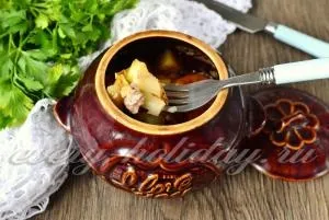 Свинина в горщиках з картоплею в духовці, рецепт з фото (картоплею) Свинина в горщиках з картоплею в духовці, рецепт з фото