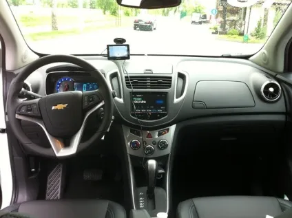 Тест - драйв chevrolet tracker перше знайомство (фото, відео) - перша передача