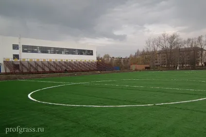 Укладання штучного газону, трави і футбольних полів (укладання штучної трави) Укладання штучного газону, трави і футбольних полів