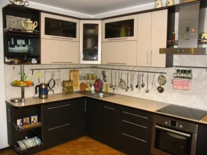 Кутовий шафа на кухню (61 фото) нижня і верхня кухонні модель для посуду своїми руками (посуду) Кутовий шафа на кухню (61 фото) нижня і верхня кухонні модель для посуду своїми руками