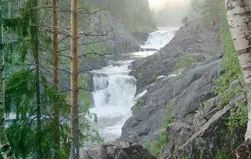 Водоспад Кивач в Карелії