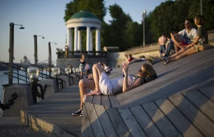 У Москві очікується «рожеве» літо - суспільство (рожеве) У Москві очікується «рожеве» літо - суспільство