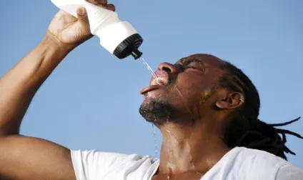 Шкода солі 6 ознак, що ви її багато їсте (солі) Шкода солі 6 ознак, що ви її багато їсте