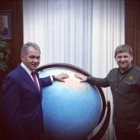 Навіщо дошки, чому дошки (головного правозахисника Чечні) Навіщо дошки, чому дошки