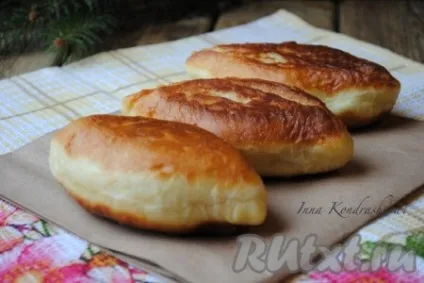 Смажені пиріжки з картоплею і цибулею - рецепт з фото