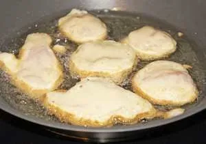 Шматочки курки в клярі