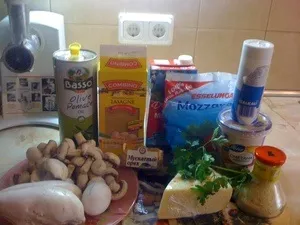 Лазанья з куркою і печерицями покроковий рецепт з фотографіями (рецепт) Лазанья з куркою і печерицями покроковий рецепт з фотографіями