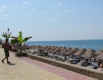 Шматочок негативу про відпочинок в Лазаревському (Лазаревському) Шматочок негативу про відпочинок в Лазаревському