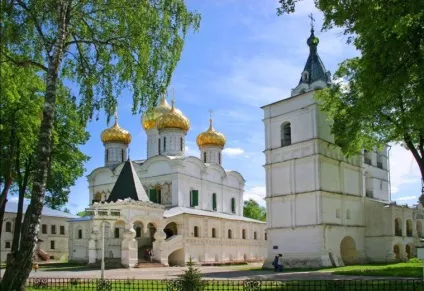 7 ГородовУкаіни для подорожі всією родиною - the pled (сім'єю) 7 ГородовУкаіни для подорожі всією родиною - the pled