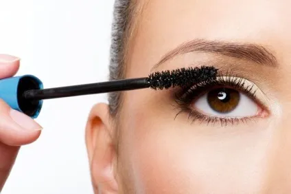 10 Make-up секретів, які допоможуть зробити вії більше і пишніше (зробити) 10 Make-up секретів, які допоможуть зробити вії більше і пишніше