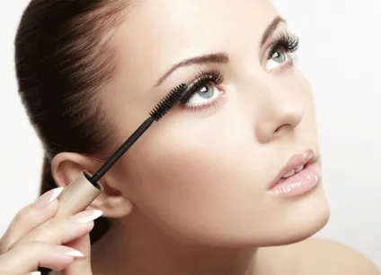10 Make-up секретів, які допоможуть зробити вії більше і пишніше (зробити) 10 Make-up секретів, які допоможуть зробити вії більше і пишніше