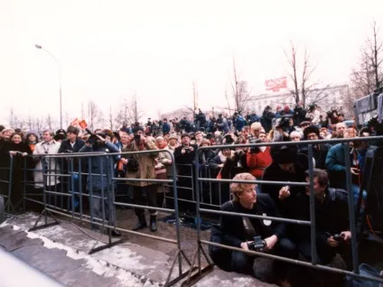 30 Історичних фото відкриття першого «макдональдса» в Москві в 1990 році - новини в фотографіях (відкриття) 30 Історичних фото відкриття першого «макдональдса» в Москві в 1990 році - новини в фотографіях