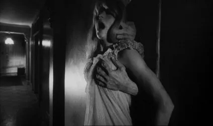 5 Великих фільмів жахів, які варто подивитися (horror films) 5 Великих фільмів жахів, які варто подивитися