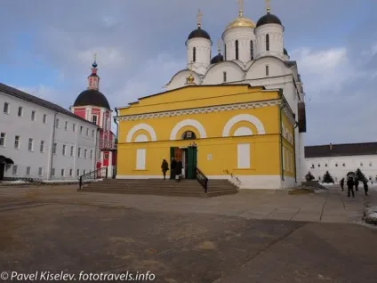 Автоподорож в Борівському та Пафнутьево-борівський монастир (Пафнутьево-борівський) Автоподорож в Борівському та Пафнутьево-борівський монастир
