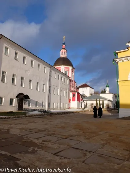 Автоподорож в Борівському та Пафнутьево-борівський монастир (Пафнутьево-борівський) Автоподорож в Борівському та Пафнутьево-борівський монастир