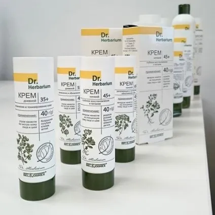 Білоруська косметика - поштою доставка по всьому світу інтернет магазин белкосметікс - косметика (рівномірно розподіляє туш) Білоруська косметика - поштою доставка по всьому світу інтернет магазин белкосметікс - косметика