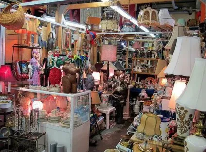 Блошиний ринок на питомою адресу і режим роботи (питомої) Блошиний ринок на питомою адресу і режим роботи