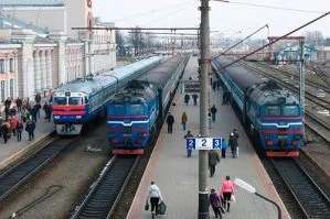 Чим відрізняється електричка від поїзда (відрізняється) Чим відрізняється електричка від поїзда