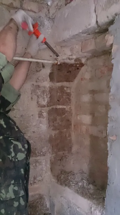 Чорнова штукатурка стін (стін) Чорнова штукатурка стін