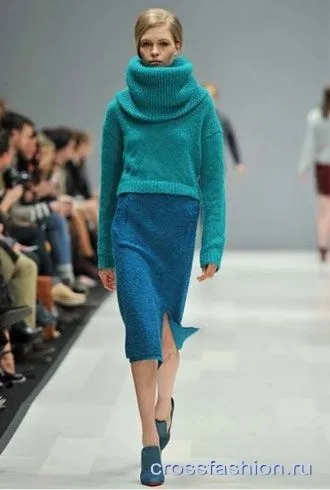 Crossfashion group - з чим носити спідницю-олівець синього кольору добірка цікавих образів для роботи (синій колір в одязі) Crossfashion group - з чим носити спідницю-олівець синього кольору добірка цікавих образів для роботи