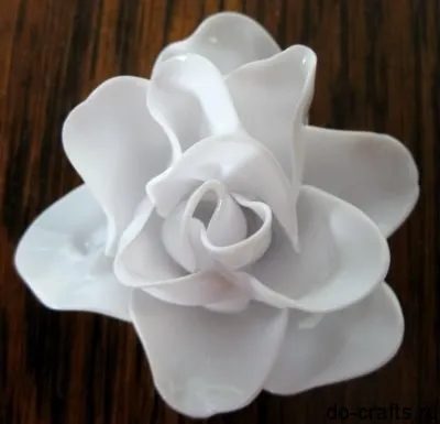 Квіти з пластикових ложок, як зробити своїми руками (зробити) Квіти з пластикових ложок, як зробити своїми руками