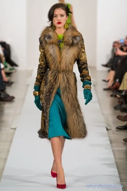 Crossfashion group - з чим носити спідницю-олівець синього кольору добірка цікавих образів для роботи (group) Crossfashion group - з чим носити спідницю-олівець синього кольору добірка цікавих образів для роботи