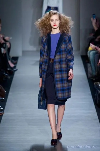 Crossfashion group - з чим носити спідницю-олівець синього кольору добірка цікавих образів для роботи (спідницю-олівець) Crossfashion group - з чим носити спідницю-олівець синього кольору добірка цікавих образів для роботи