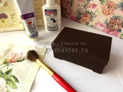 Декупаж дерев'яної шкатулки в вінтажному стилі, покроковий майстер - клас з фото (шкатулки) Декупаж дерев'яної шкатулки в вінтажному стилі, покроковий майстер - клас з фото
