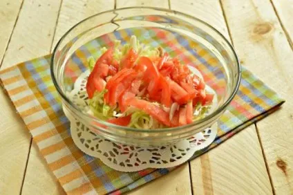 Дієтичний салат з куркою і кунжутом - рецепт з фото