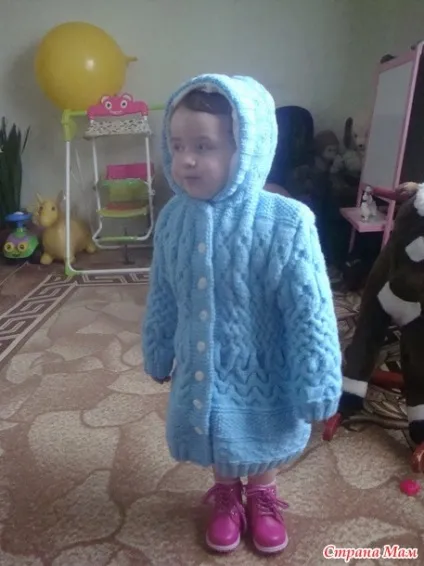 Дівчатка! Можна похвалитися нашим новим пальто! В'язання для дітей - країна мам (пальто спицями) Дівчатка! Можна похвалитися нашим новим пальто! В'язання для дітей - країна мам