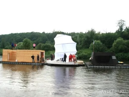 Будинки на воді, плаваючі будинки