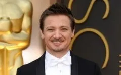 Джеремі Реннер влаштував битву за Берлін
