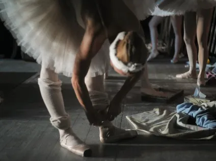 Є така професія балетний фотограф, ballerina - s dressing room (балетний) Є така професія балетний фотограф, ballerina - s dressing room
