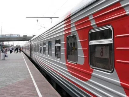 Чи є в поїздах розетки - в купе і плацкарті (розетки) Чи є в поїздах розетки - в купе і плацкарті