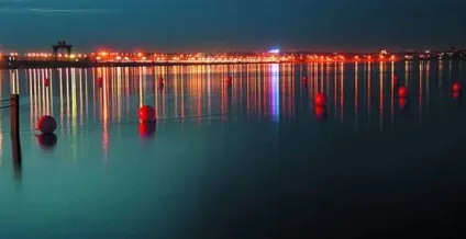 Фотографуємо нічне місто, фотоувлеченіе (умовах низької освітленості) Фотографуємо нічне місто, фотоувлеченіе