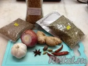Яловичина, тушкована з баклажанами і помідорами - готуємо покроково з фото
