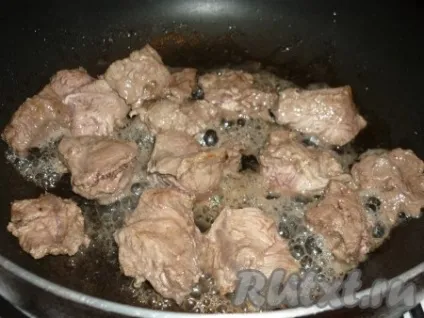 Яловичина, тушкована з баклажанами і помідорами - рецепт з фото