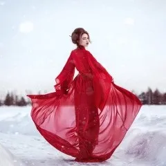 Олена водонаева