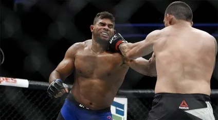 Алістар Оверім «я домінував два з половиною раунду» (bellator) Алістар Оверім «я домінував два з половиною раунду»