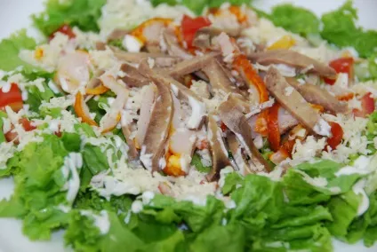 З яких продуктів можна приготувати смачний м'ясний салат, блог про їжу і кулінарних рецептах (каксделать) З яких продуктів можна приготувати смачний м'ясний салат, блог про їжу і кулінарних рецептах