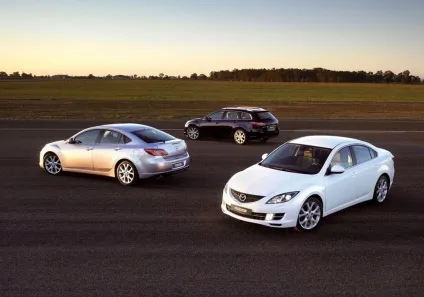 Історія компанії mazda