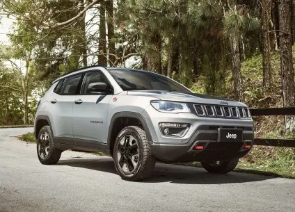 Jeep compass 2017-2018 фото відео, ціна комплектації, характеристики джип компас 2 покоління, (характеристики джип компас 2 покоління) Jeep compass 2017-2018 фото відео, ціна комплектації, характеристики джип компас 2 покоління,