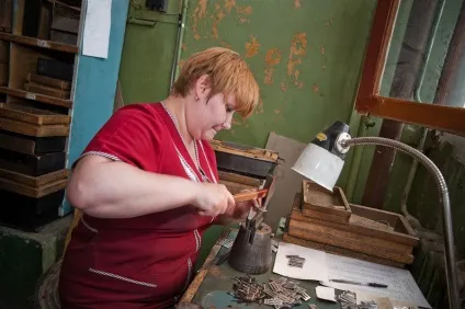 Як роблять баяни, як це зроблено
