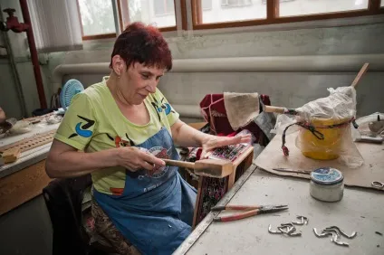 Як роблять баяни, як це зроблено