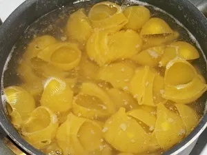 Як і скільки варити ріжки страви з них (скільки варити ріжки) Як і скільки варити ріжки страви з них