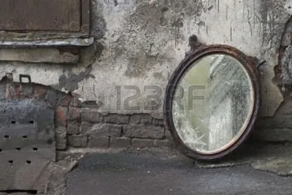 Як правильно викидати розбите дзеркало, і коли (сміття) Як правильно викидати розбите дзеркало, і коли